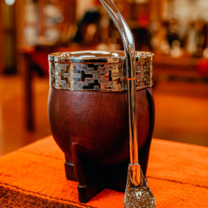 Mate imperial de cuero con alpaca.